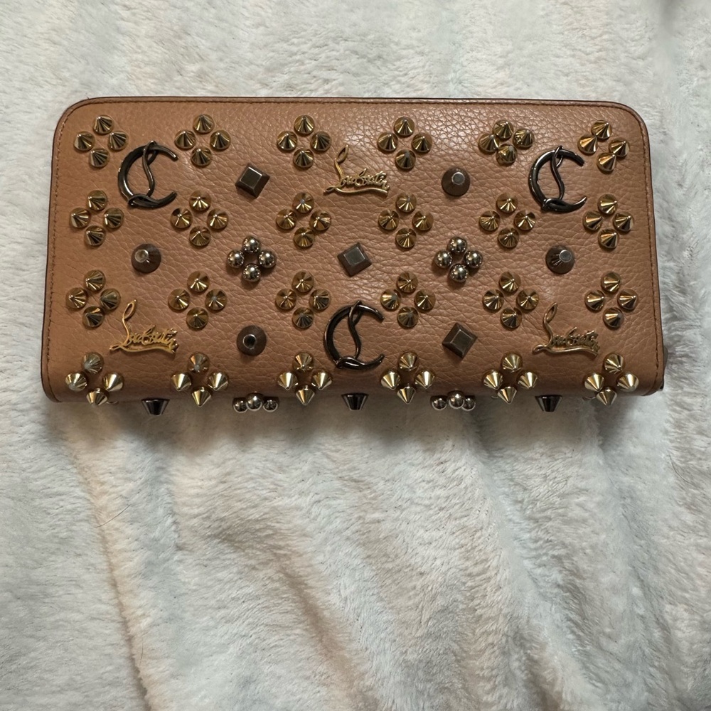 Christian Louboutin Blush Color Wallet with Metallic Accents - Picture 2 of 12